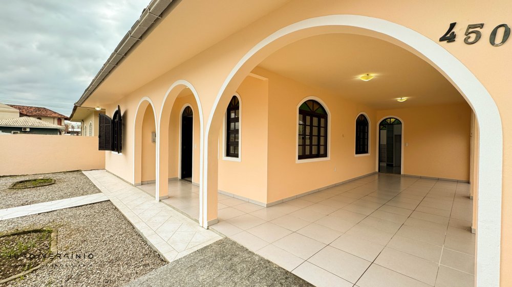 Casa - Aluguel - Ponte do Imaruim - Palhoa - SC